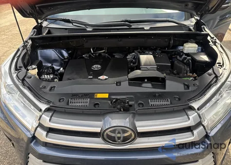 2018 Toyota Highlander Le из США, поврежденный, VIN 5TDBZRFH1JS867017